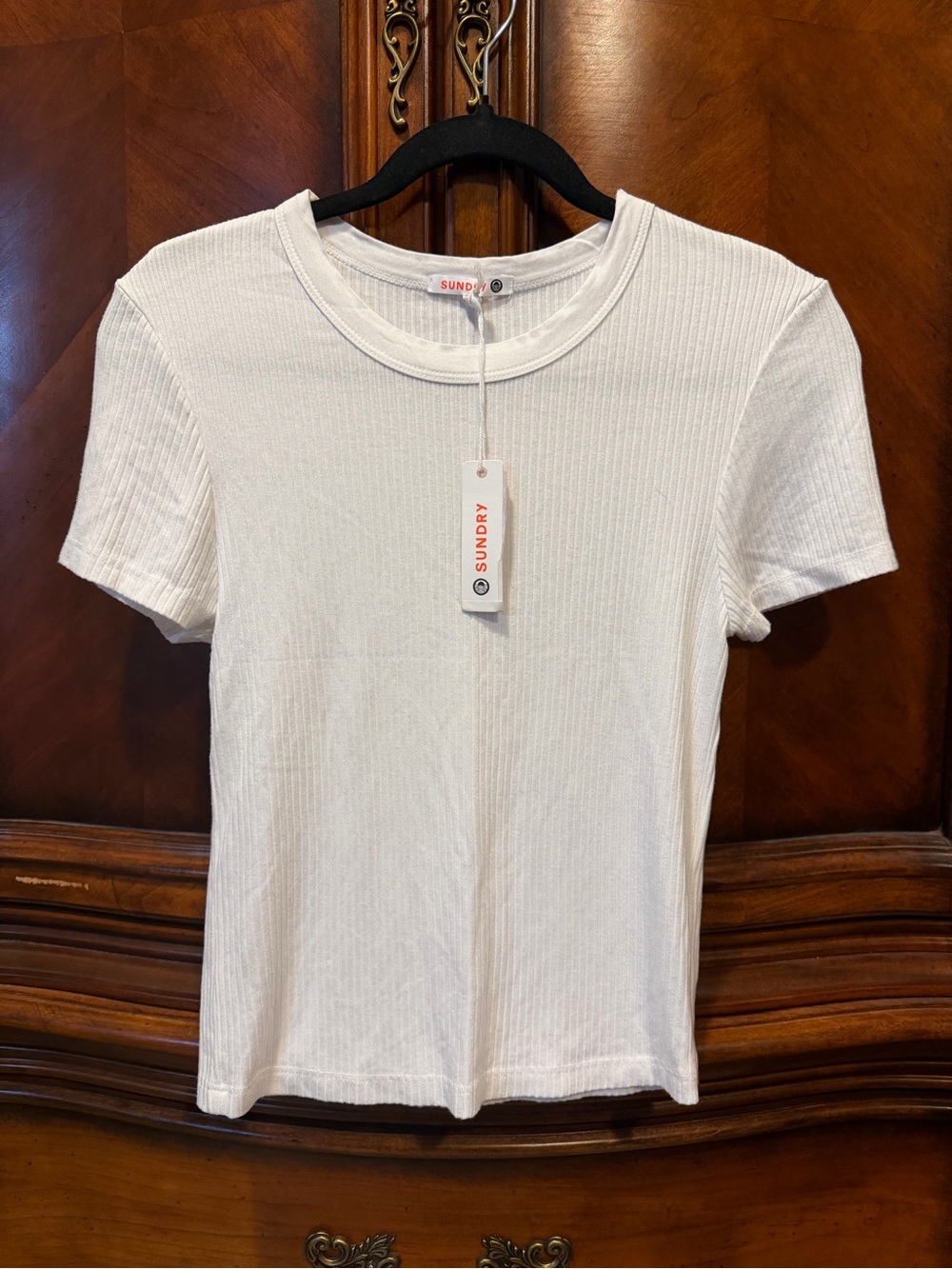 NEW! Sundry Women's White Ribbed Short Sleeve Tee size 1 or small